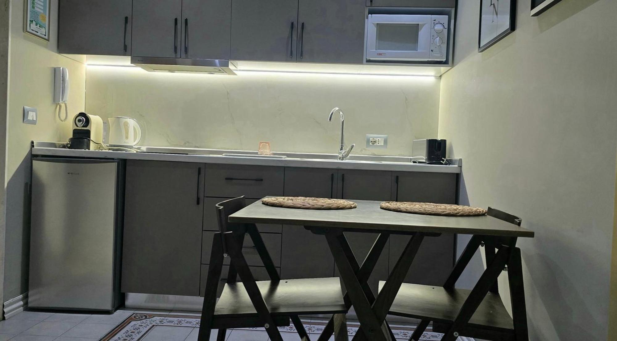 Girasole Home Тирана Екстер'єр фото