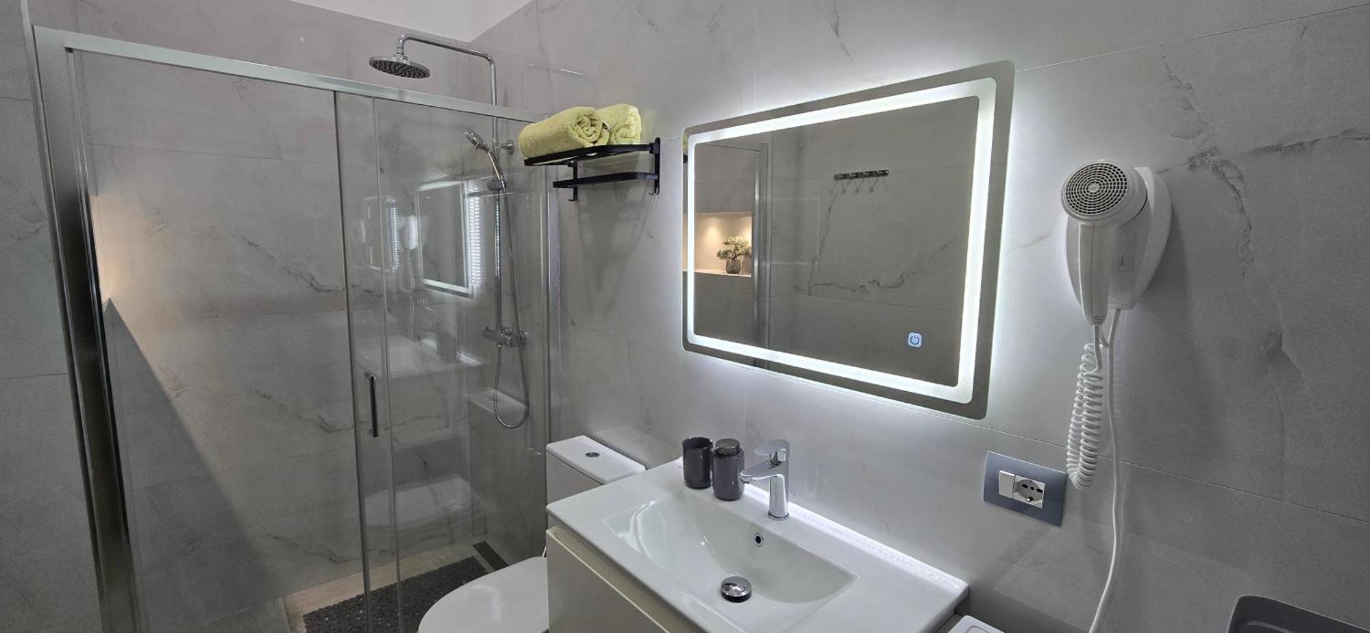 Girasole Home Тирана Екстер'єр фото